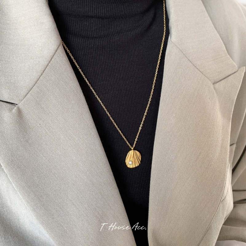 Golden Shell Necklace HEYCUZI 