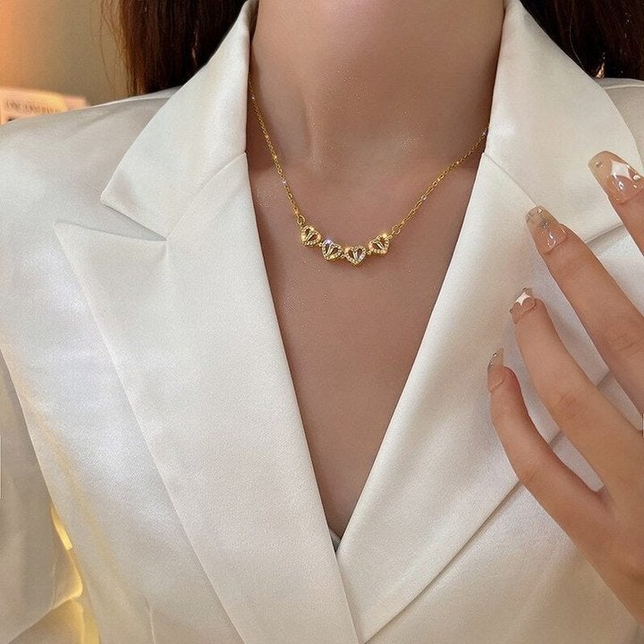 ☘Four-Leaf Heart Shape Necklace COMOSO 