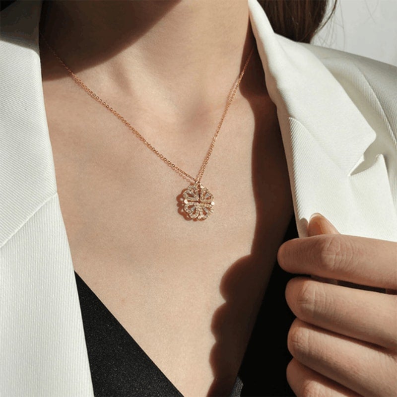 ☘Four-Leaf Heart Shape Necklace COMOSO 