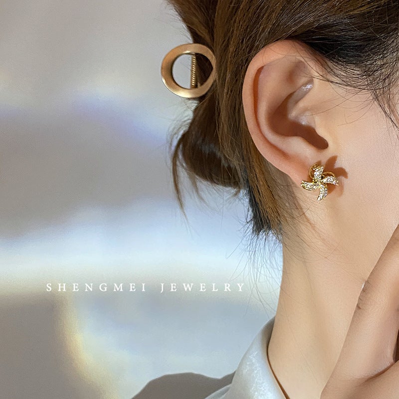 EXQUISITE CRYSTAL ROTATING WINDMILL EARRINGS COMOSO 