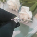 HeyCuzi Classic Round Moissanite Engagement Rings